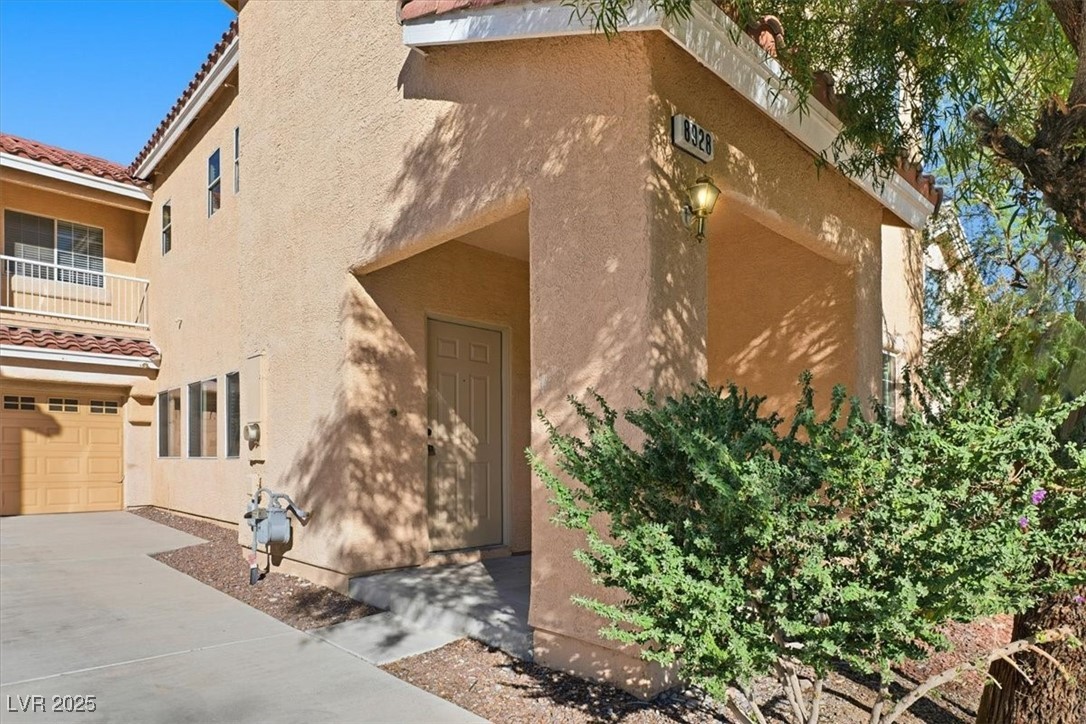 8928 Spotted Tail Avenue Las Vegas, NV 89149 - Photo 2 of 23