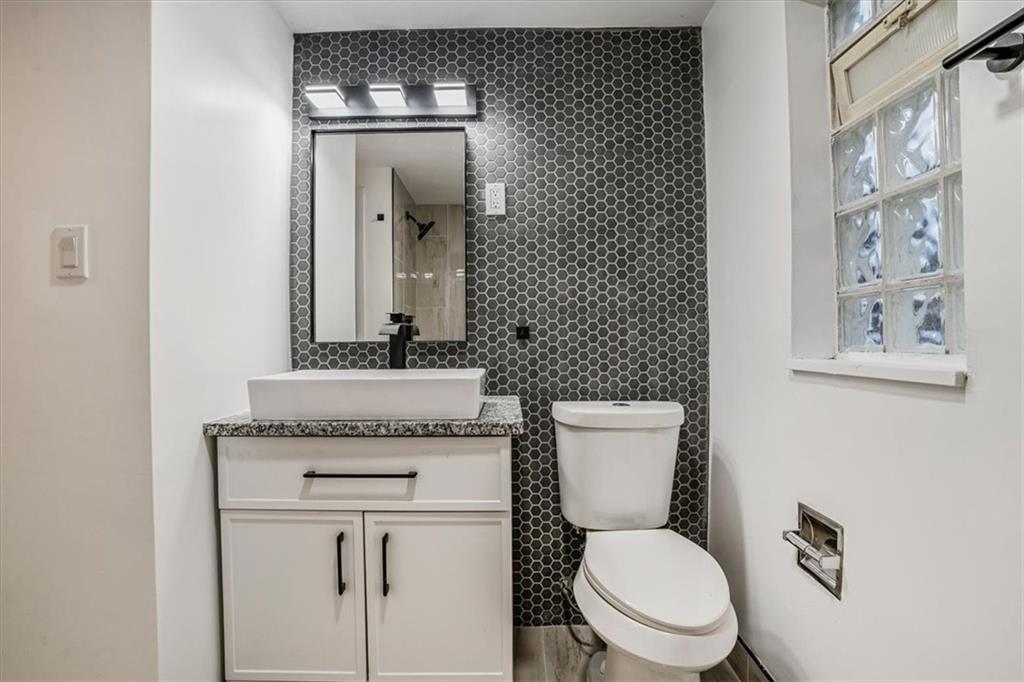 3430 Leechburg Road Pittsburgh, PA 15239 - Photo 17 of 45 Gallery Image 17