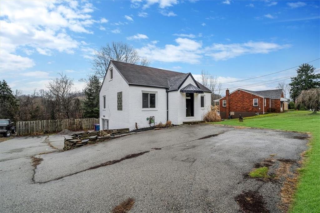 3430 Leechburg Road Pittsburgh, PA 15239 - Photo 3 of 45 Gallery Image 3