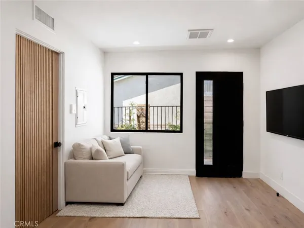 $2,850 | 6212 Acadia Avenue, Unit B, Agoura Hills, CA 91301