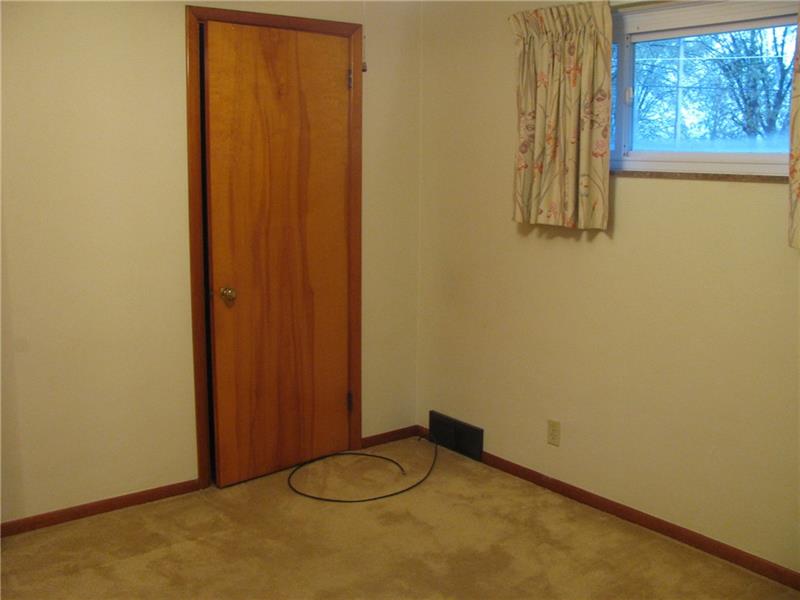 102 Reed Road Fenelton, PA 16034 - Photo 7 of 20 Gallery Image 7