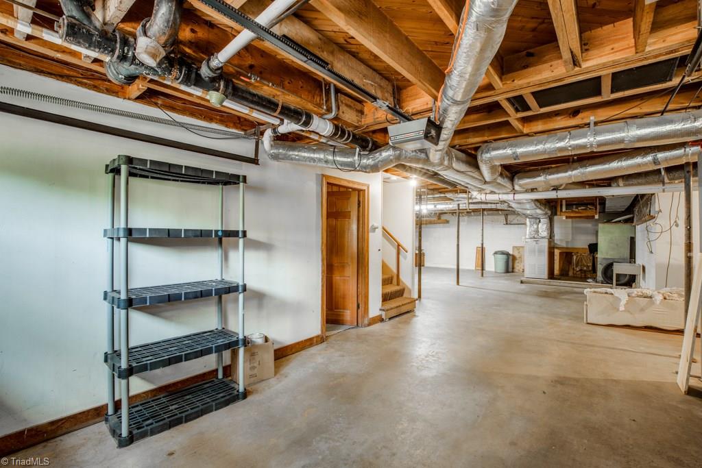 1112 Huntingdon Road Winston-Salem, NC 27104 - Photo 24 of 30 Gallery Image 24