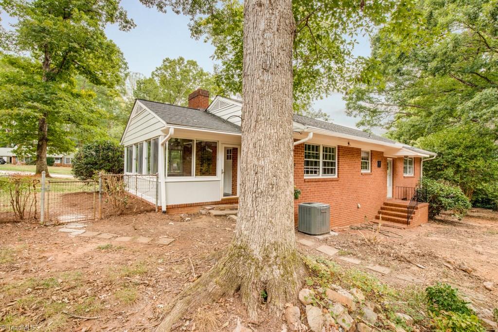 1112 Huntingdon Road Winston-Salem, NC 27104 - Photo 30 of 30 Gallery Image 30