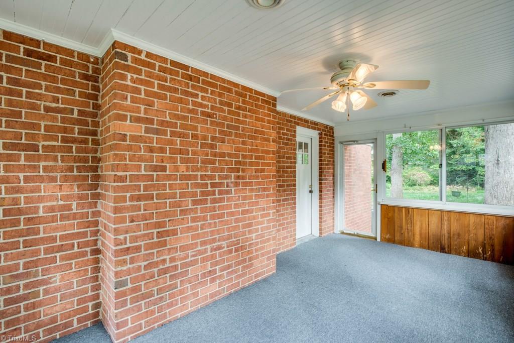 1112 Huntingdon Road Winston-Salem, NC 27104 - Photo 9 of 30 Gallery Image 9