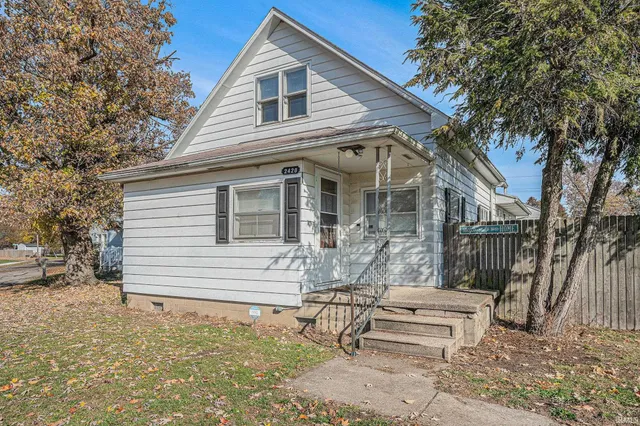 $179,900 | 2420 Monger Avenue, Elkhart, IN 46517