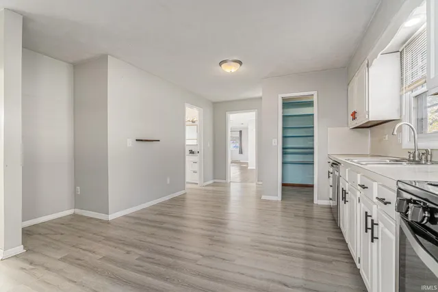 $179,900 | 2420 Monger Avenue, Elkhart, IN 46517