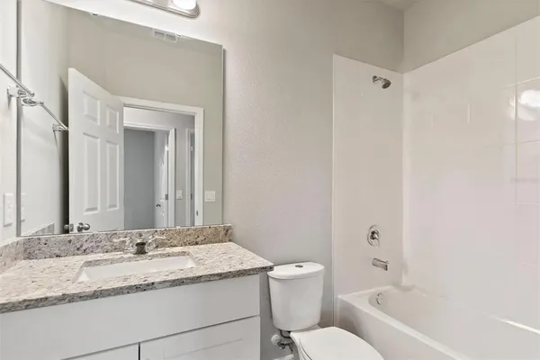$2,700 | Undisclosed Address, New Smyrna Beach, FL 32168