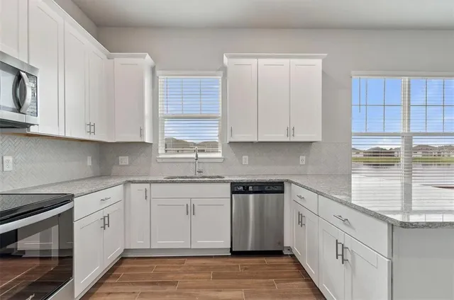 $2,700 | Undisclosed Address, New Smyrna Beach, FL 32168