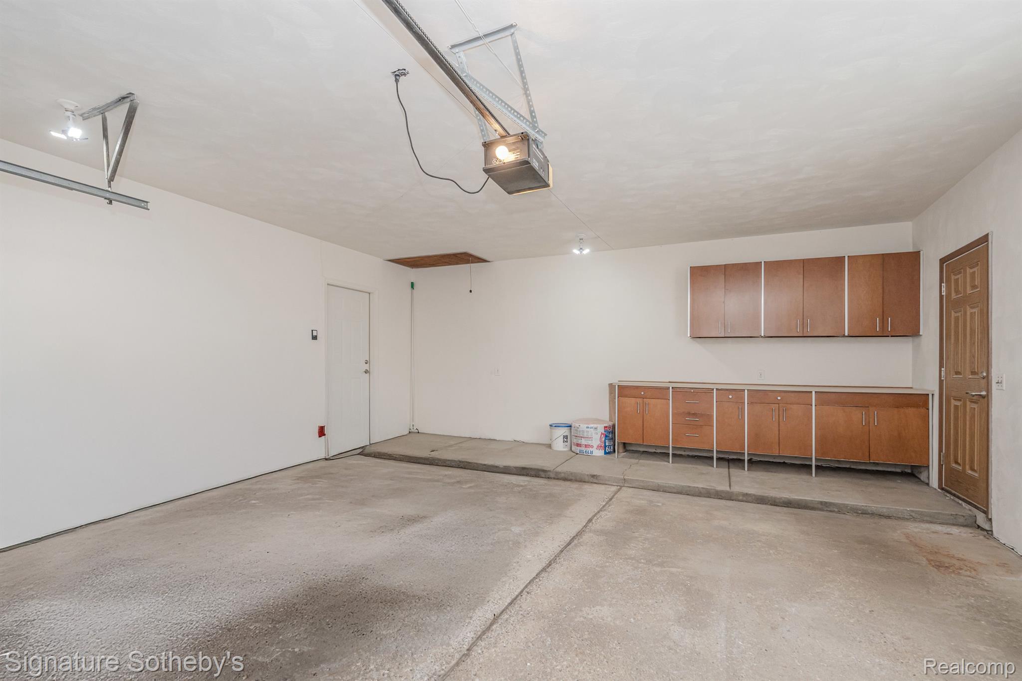 11416 East 13 Mile Road Warren, MI 48093 - Photo 63 of 94 Gallery Image 63