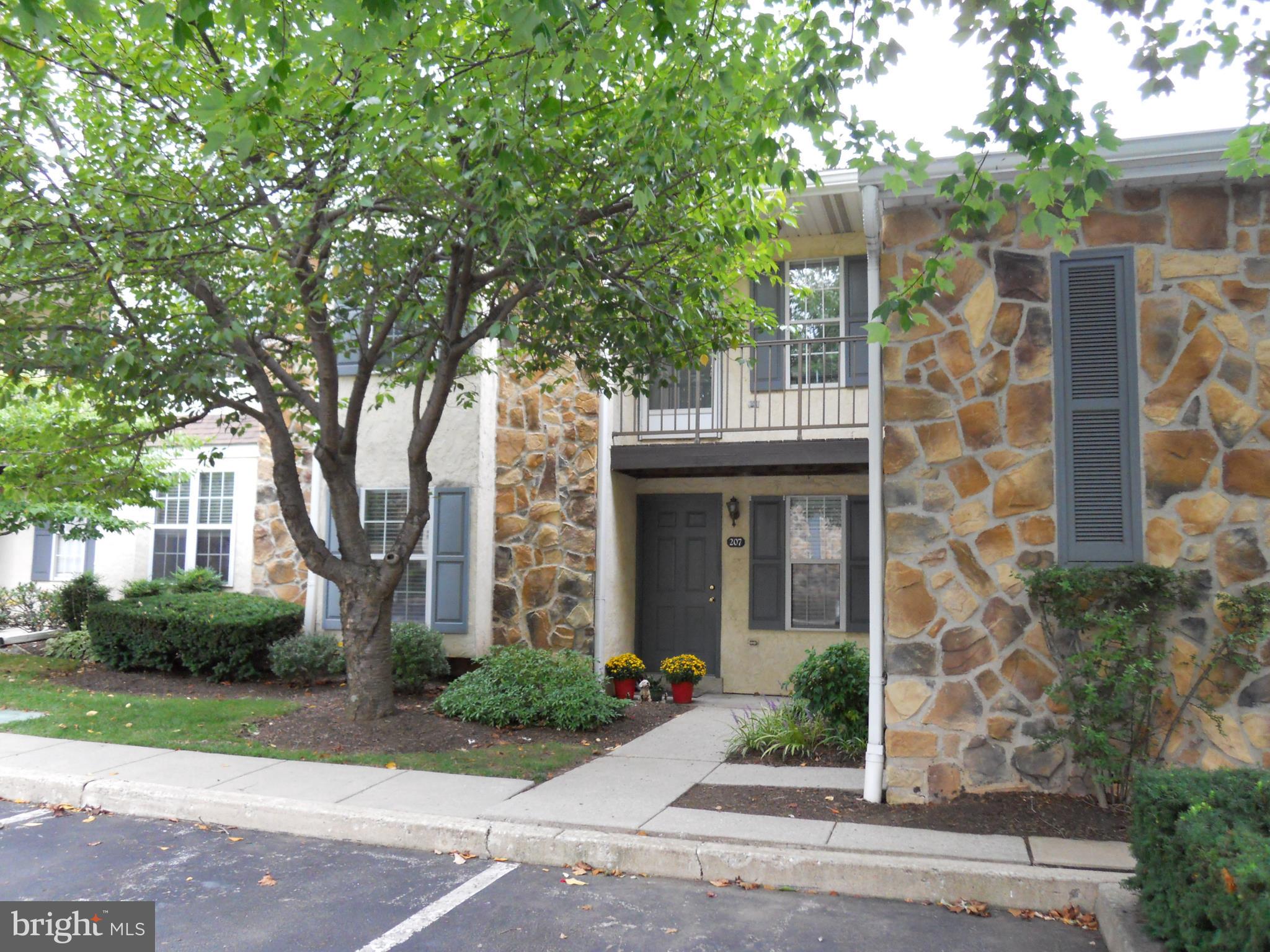 208 Valley Stream Lane Chesterbrook, PA 19087 - Photo 1 of 25