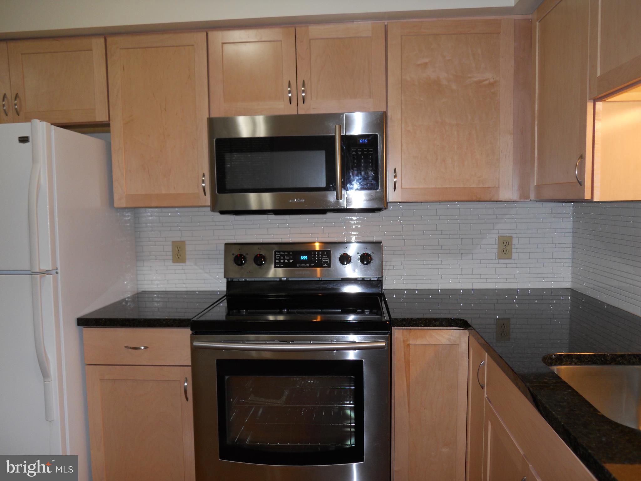 208 Valley Stream Lane Chesterbrook, PA 19087 - Photo 3 of 25 Kitchen.