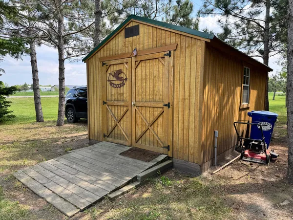 $139,900 | 215 Marshall Avenue, Henning, MN 56551