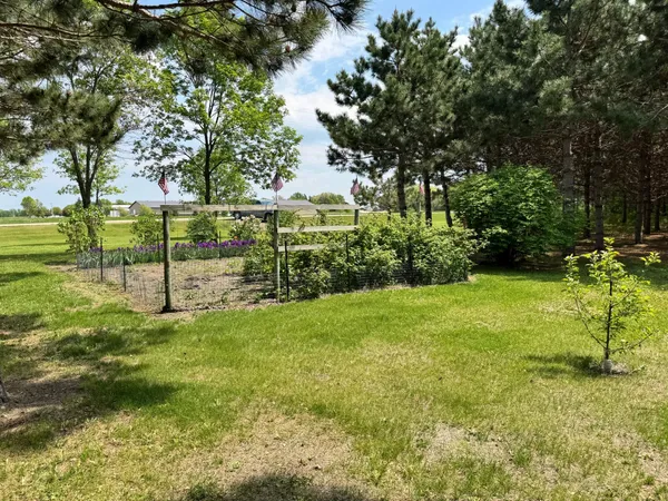 $139,900 | 215 Marshall Avenue, Henning, MN 56551