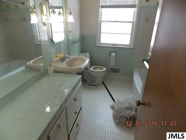 3126 McCain Road Jackson, MI 49203 - Photo 4 of 9 Photo 4