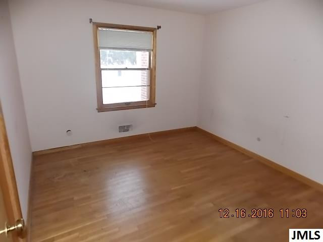 3126 McCain Road Jackson, MI 49203 - Photo 7 of 9 Photo 7