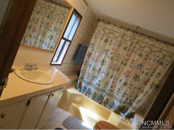 428 Aiken Road Rosman, NC 28772 - Photo 16 of 24 Gallery Image 16