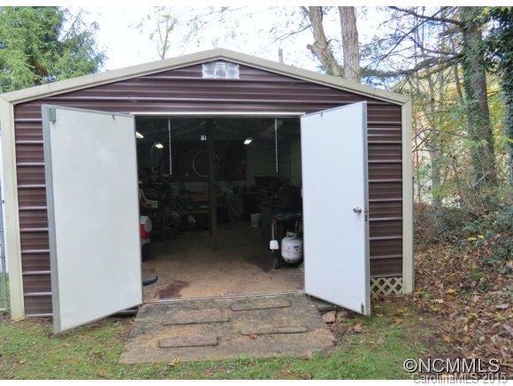 428 Aiken Road Rosman, NC 28772 - Photo 23 of 24 Gallery Image 23