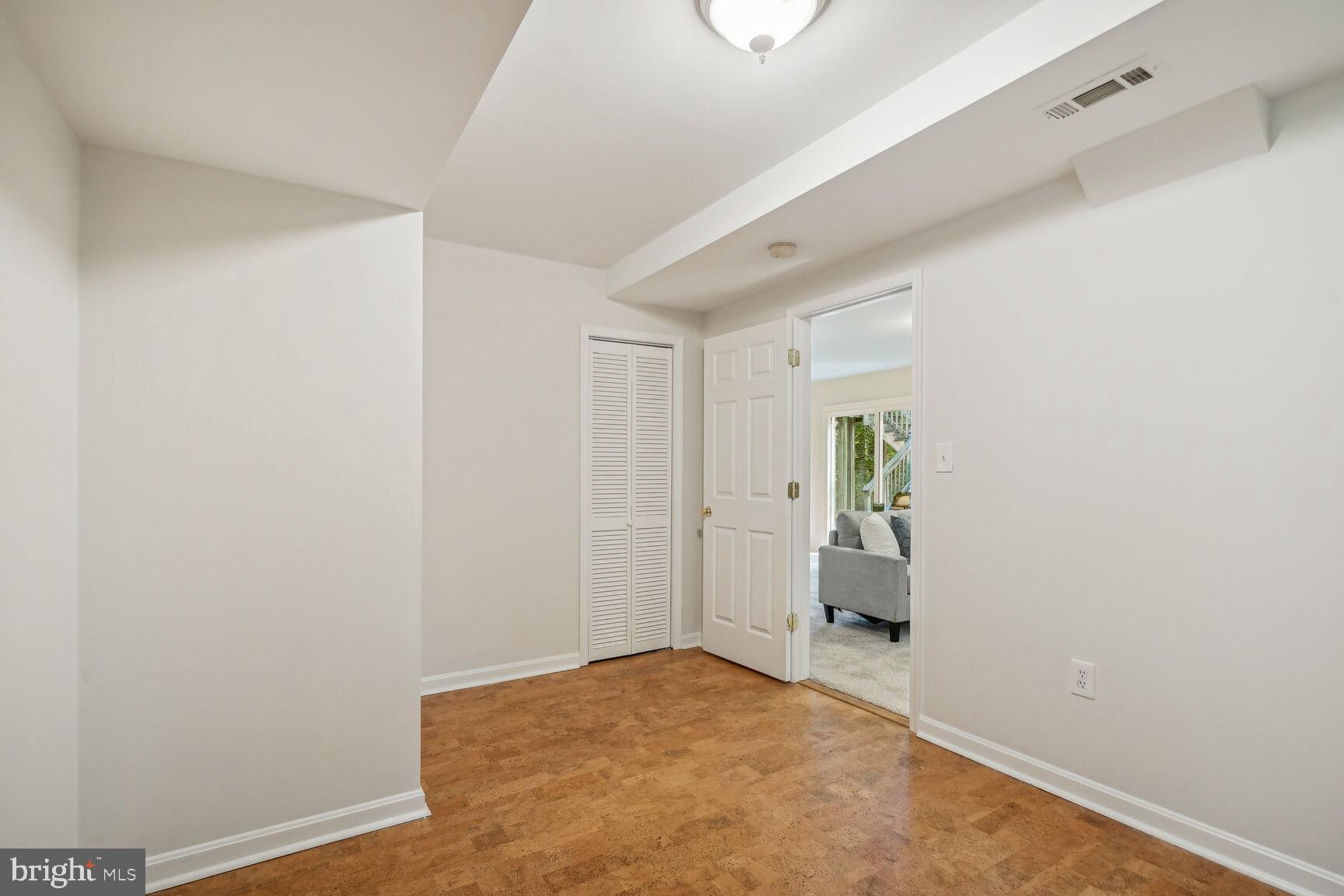 2501 Goldcup Lane Reston, VA 20191 - Photo 20 of 25