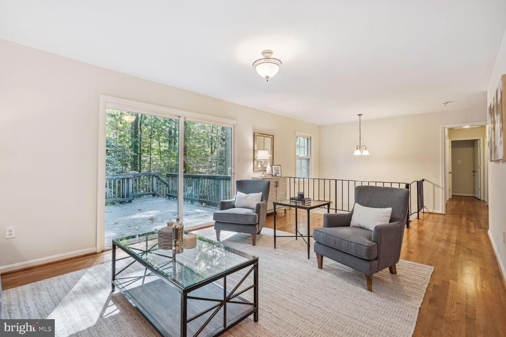 2501 Goldcup Lane Reston, VA 20191 - Photo 7 of 25
