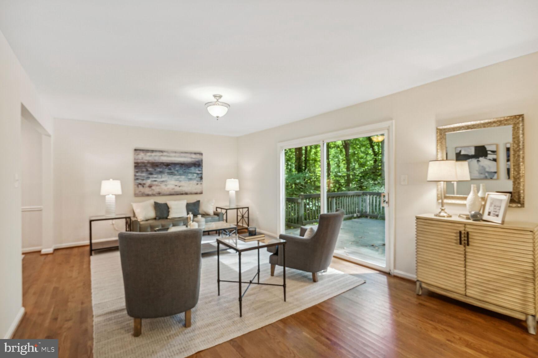 2501 Goldcup Lane Reston, VA 20191 - Photo 8 of 25