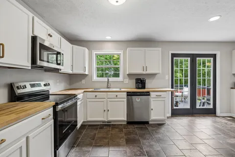 $320,000 | 1913 Jackie Lorraine Drive, Clarksville, TN 37042