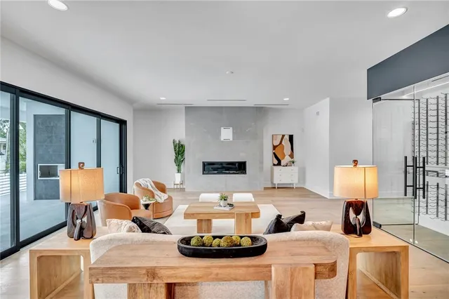 $19,500 | 5017 West Dickens Avenue, Tampa, FL 33629