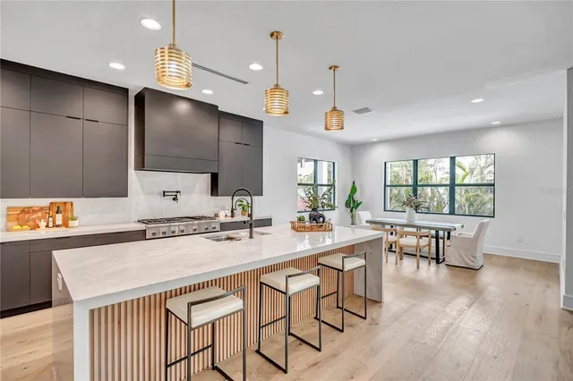 $19,500 | 5017 West Dickens Avenue, Tampa, FL 33629