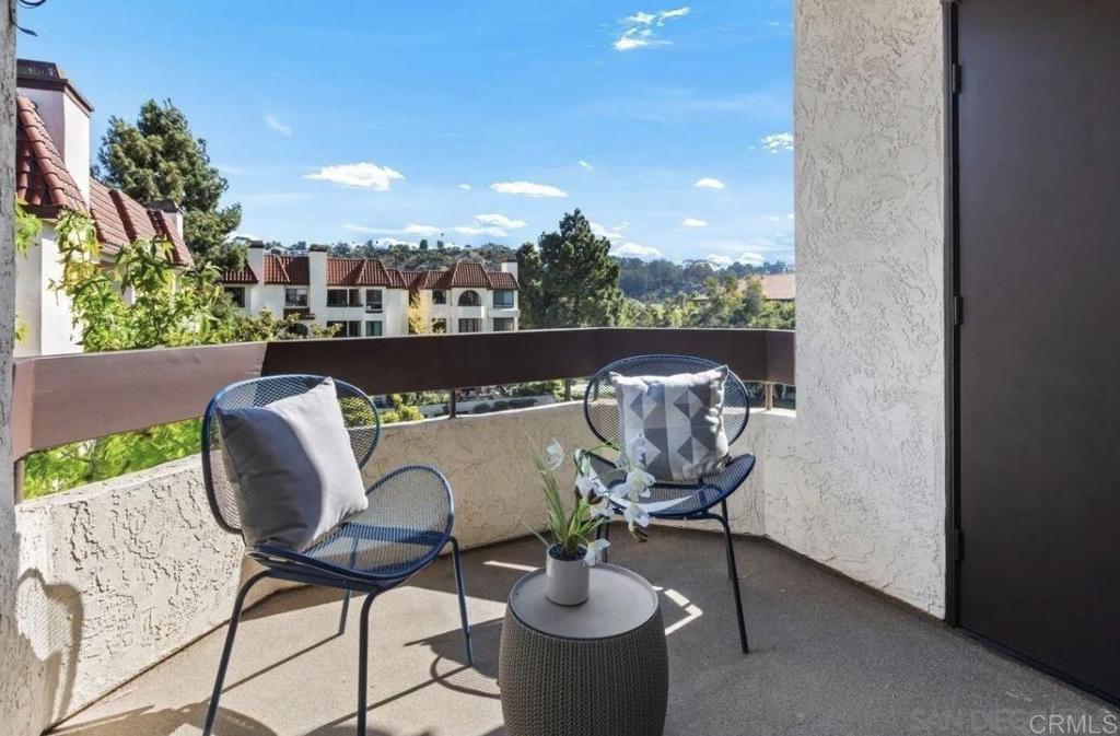 5805 Friars Road, Unit 2405 San Diego, CA 92110 - Photo 4 of 31