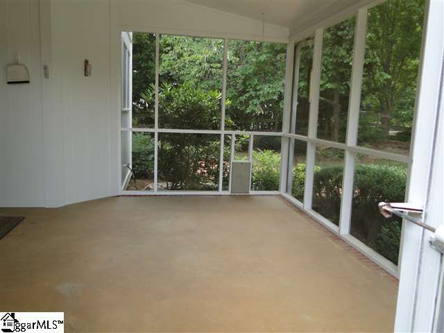 103 Stonecrest Road Greer, SC 29650 - Photo 14 of 16 Gallery Image 14