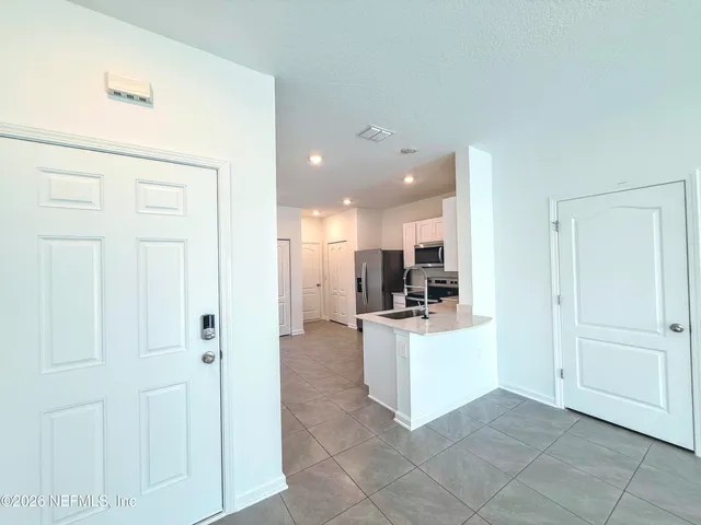 $1,900 | 42 Blue Hvn Road, St. Augustine, FL 32095