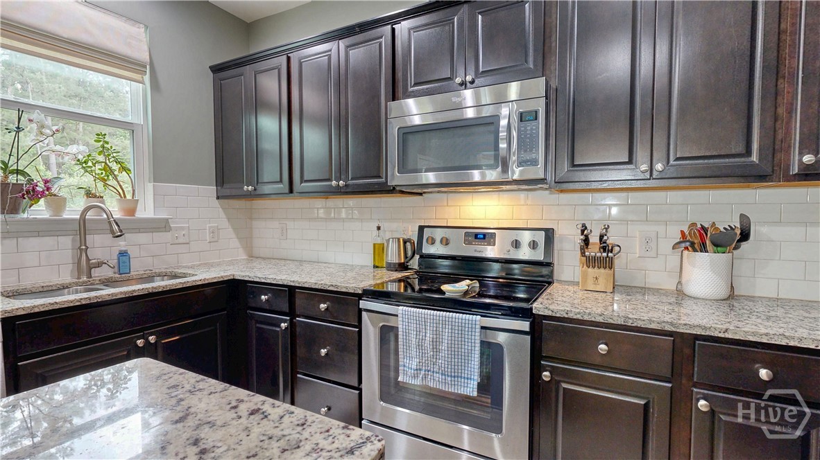 350 Southwilde Way Pooler, GA 31322 - Photo 9 of 51 Granite Countertops