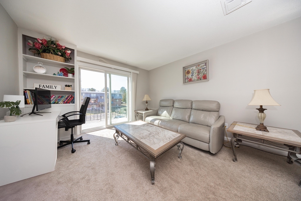 176 Maple Avenue, Unit 736 Rutland, MA 01543 - Photo 1 of 42 Gallery Image 1