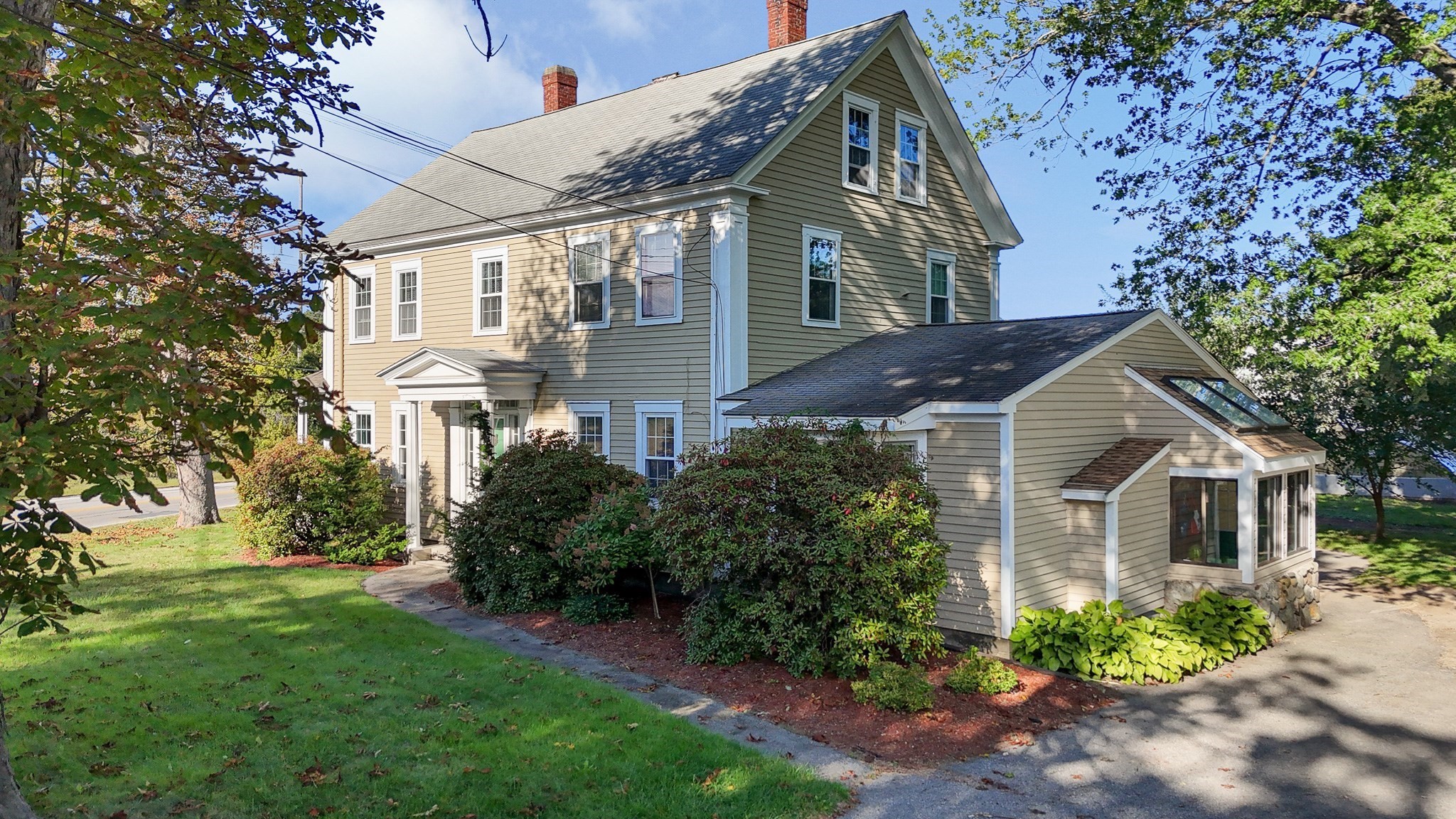 246 Acton Road Chelmsford, MA 01824 - Photo 2 of 42 Gallery Image 2