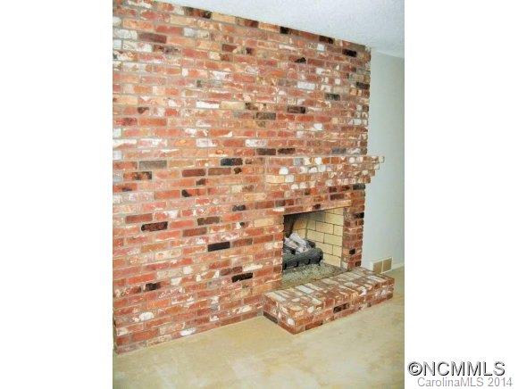 24 Sedgefield Road Candler, NC 28715 - Photo 2 of 14 Gallery Image 2
