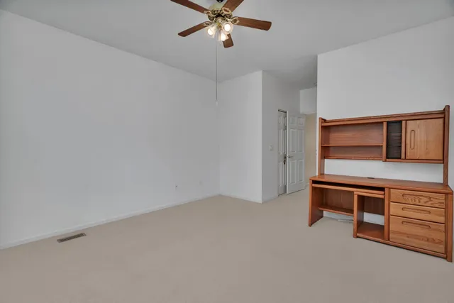 $374,500 | 21201 Lily Lake Lane, Crest Hill, IL 60403