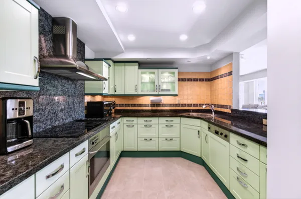 $7,900 | 140 Southeast 5th Avenue, Unit 448, Boca Raton, FL 33432