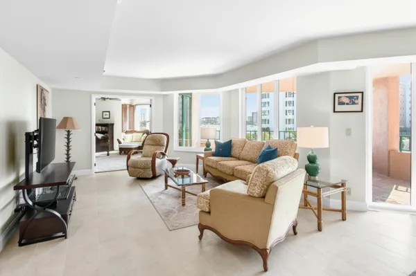 $7,900 | 140 Southeast 5th Avenue, Unit 448, Boca Raton, FL 33432