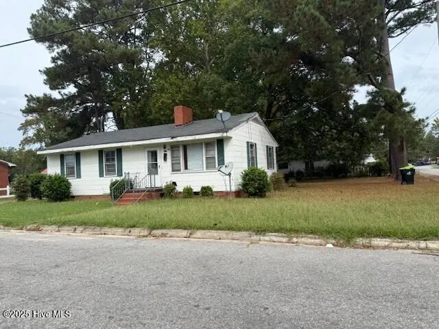 $90,000 | 511 1st Street East, Ahoskie, NC 27910