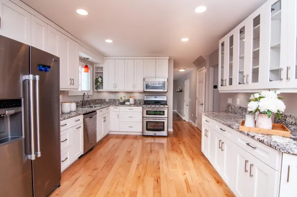 $465,000 | 1420 Eastwood Circle, Saline, MI 48176