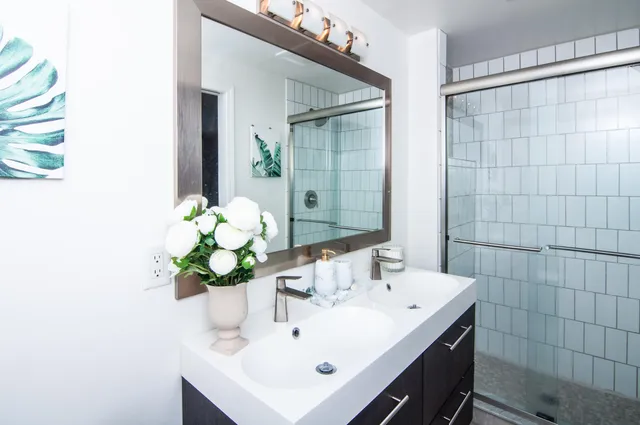 $465,000 | 1420 Eastwood Circle, Saline, MI 48176