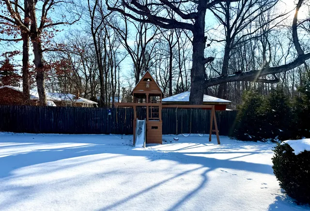 $475,000 | 1420 Eastwood Circle, Saline, MI 48176