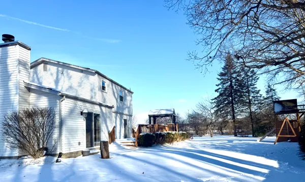 $465,000 | 1420 Eastwood Circle, Saline, MI 48176