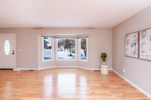 $465,000 | 1420 Eastwood Circle, Saline, MI 48176