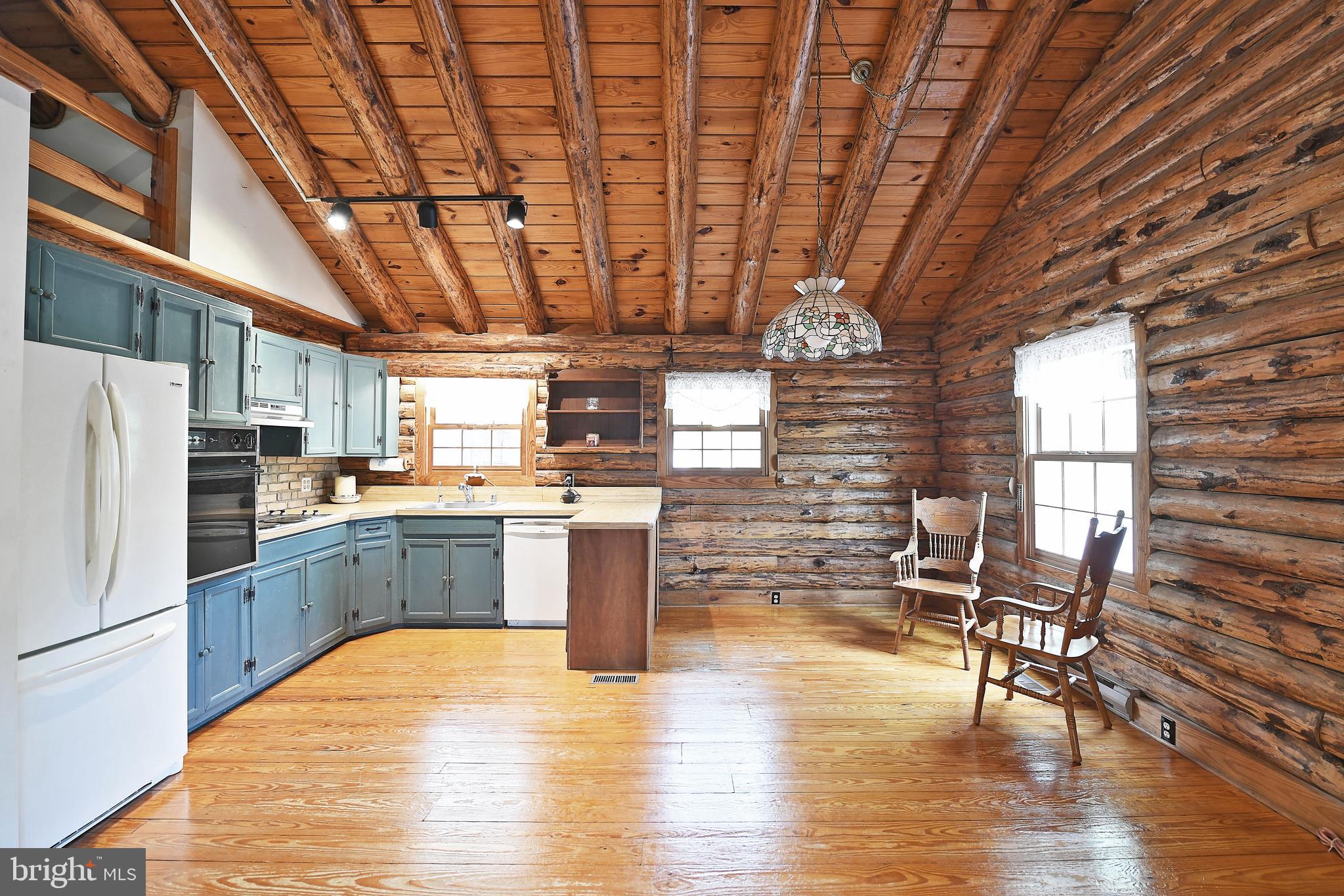 3337 Thomas Bridge Road Street, MD 21154 - Photo 9 of 32 BEAUTIFUL COUNTRY KITCHEN
