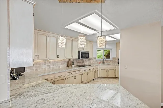 $699,000 | 5419 Royal Oaks Drive, Oroville, CA 95966