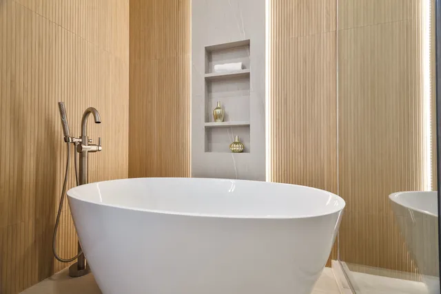 $1,559,000 | 2049 West Race Avenue, Chicago, IL 60612