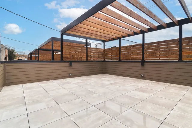 $1,559,000 | 2049 West Race Avenue, Chicago, IL 60612