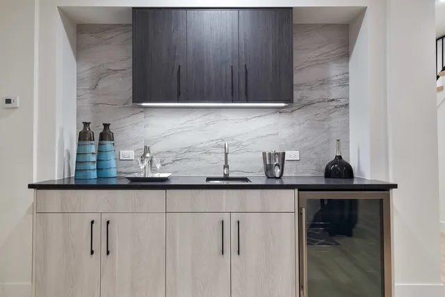 $1,559,000 | 2049 West Race Avenue, Chicago, IL 60612