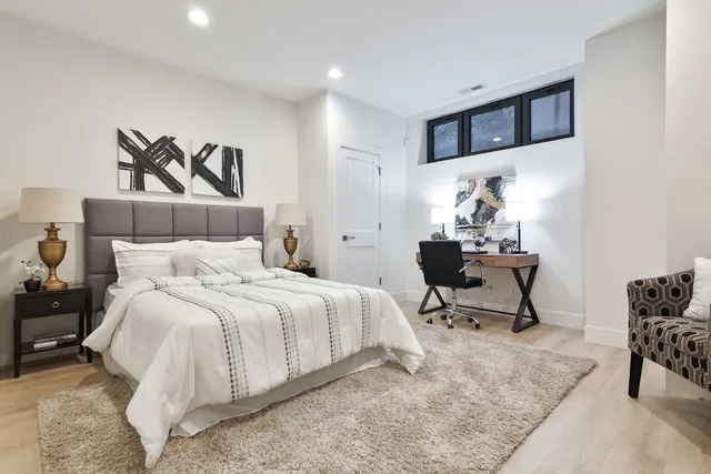 $1,559,000 | 2049 West Race Avenue, Chicago, IL 60612