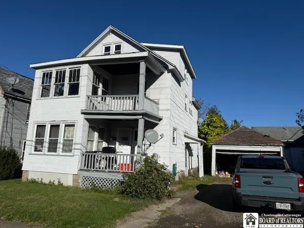 $89,900 | 43 Sampson Street, Jamestown, NY 14701